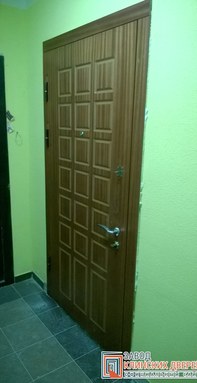 входная квартирная дверь с отделкой мдф