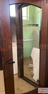 входная дверь с зеркалом под старину - фото на производстве 2.jpeg